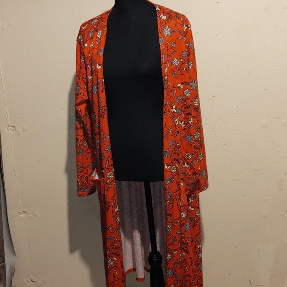 Lularoe Sarah - Picture 3 of 4